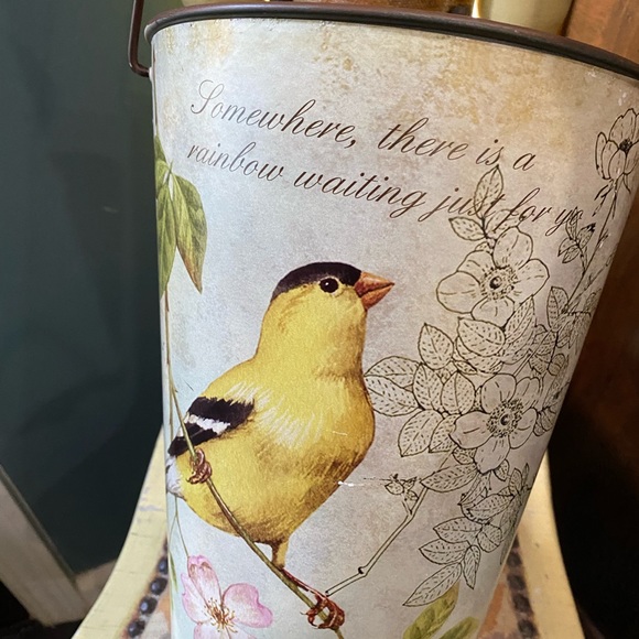 Set Of 2 Tin Bird Buckets - Picture 6 of 10